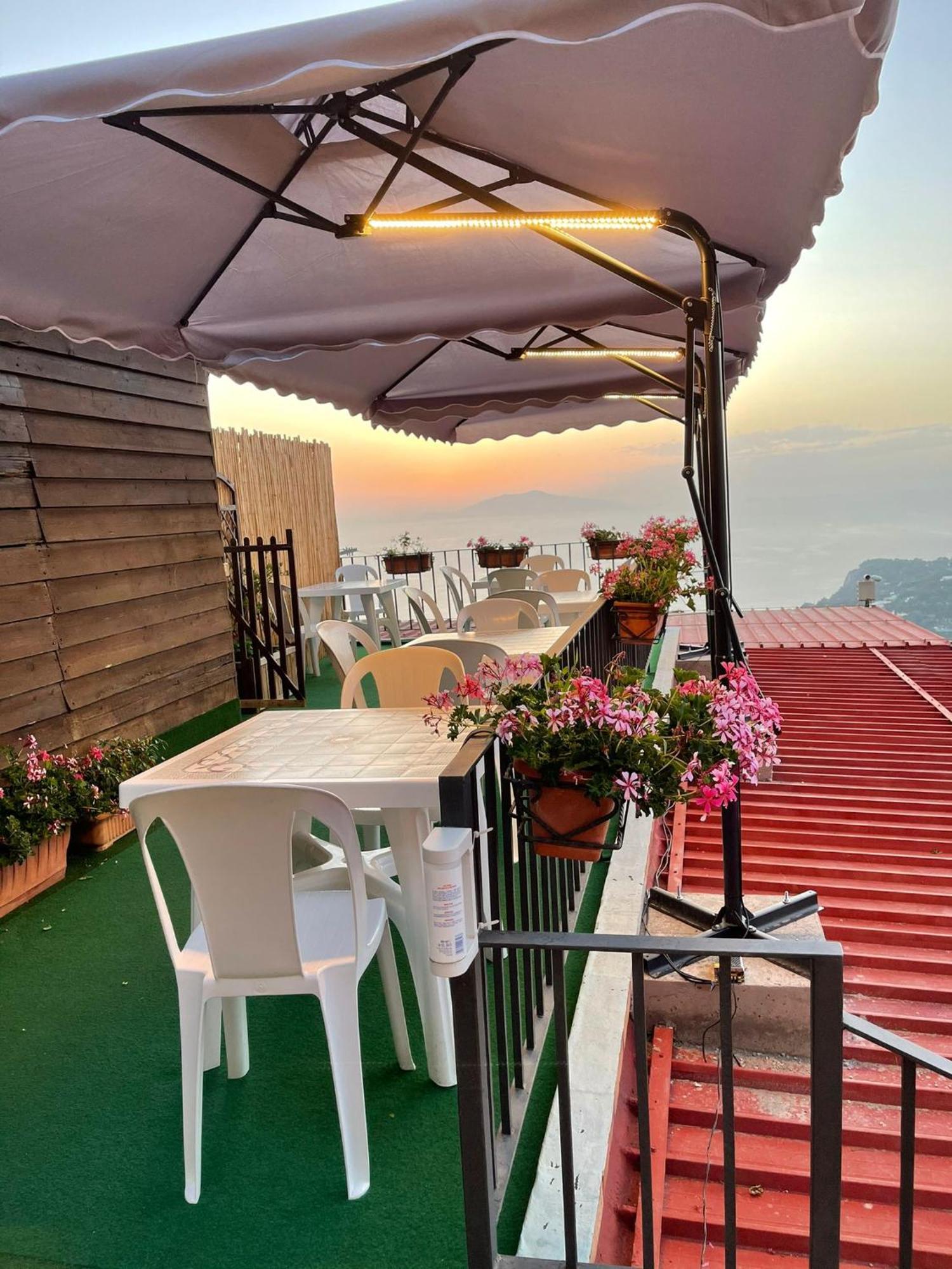 Le Ginestre Di Capri Bb & Holiday House Anacapri  Buitenkant foto