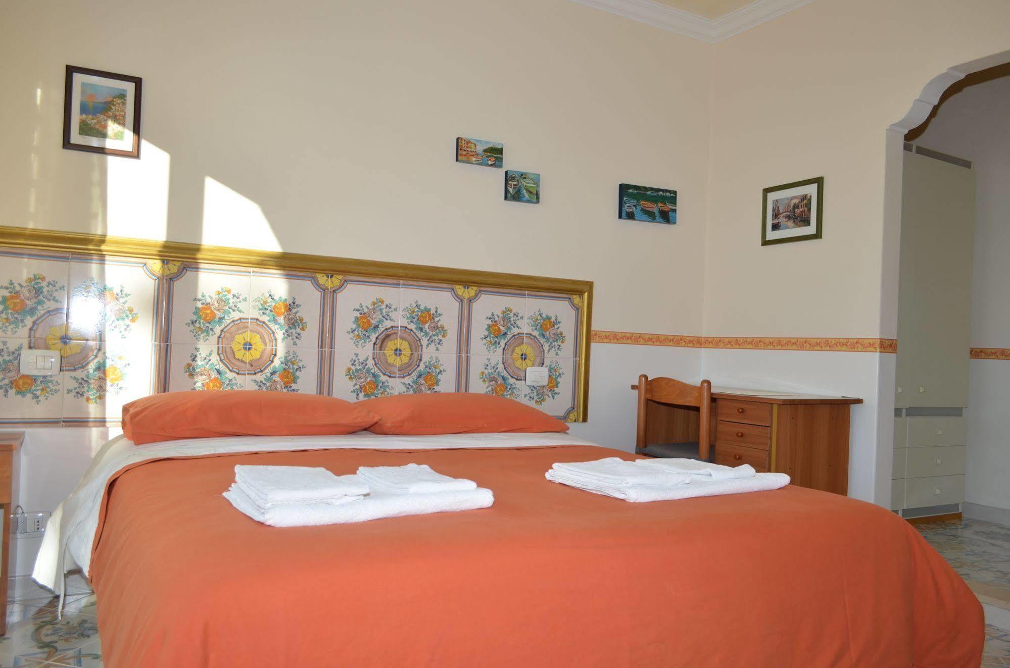 Le Ginestre Di Capri Bb & Holiday House Anacapri  Buitenkant foto